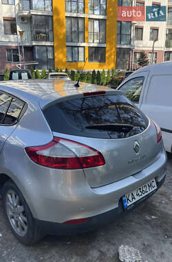 Хэтчбек Renault Megane 2009 в 