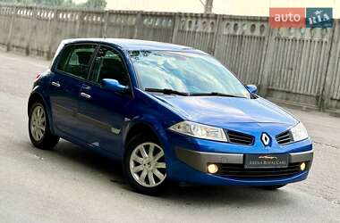 Хэтчбек Renault Megane 2006 в 