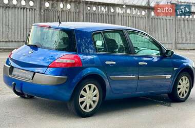 Хэтчбек Renault Megane 2006 в 