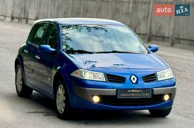Хэтчбек Renault Megane 2006 в 