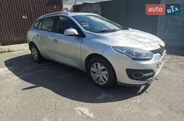 Универсал Renault Megane 2014 в Остроге