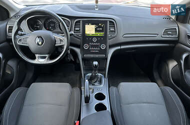 Хэтчбек Renault Megane 2018 в 