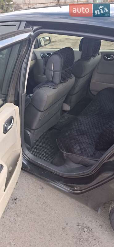 Седан Renault Megane 2007 в Богодухове