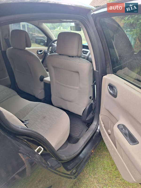 Седан Renault Megane 2006 в Борисполе фото 28 Седан Renault Megane 2006 в Борисполе