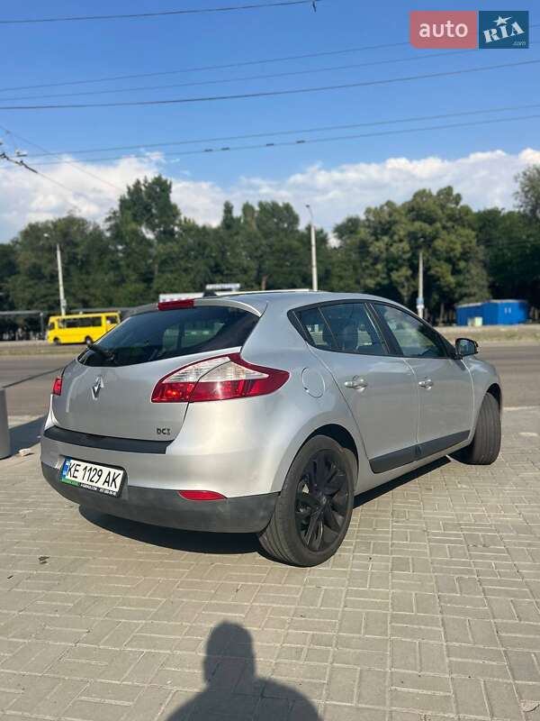 Хетчбек Renault Megane 2014 в Дніпрі