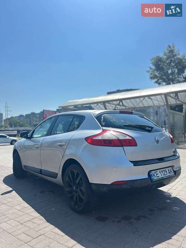 Хетчбек Renault Megane 2014 в Дніпрі