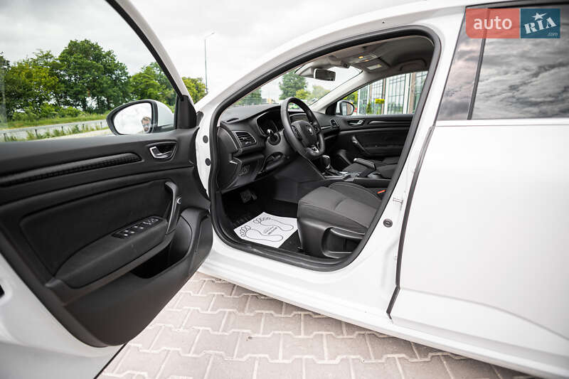 Хэтчбек Renault Megane 2016 в Тернополе