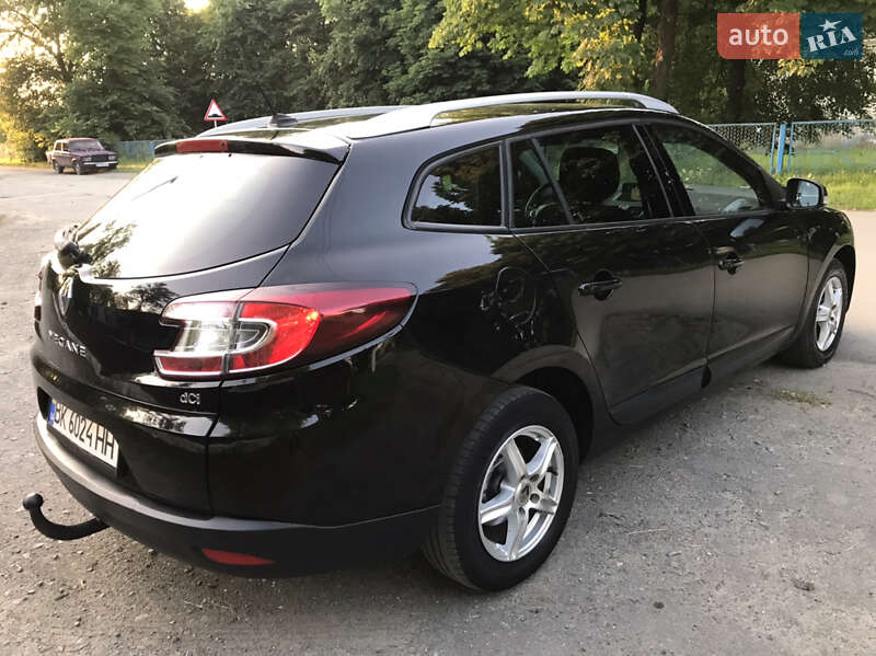 Универсал Renault Megane 2011 в 