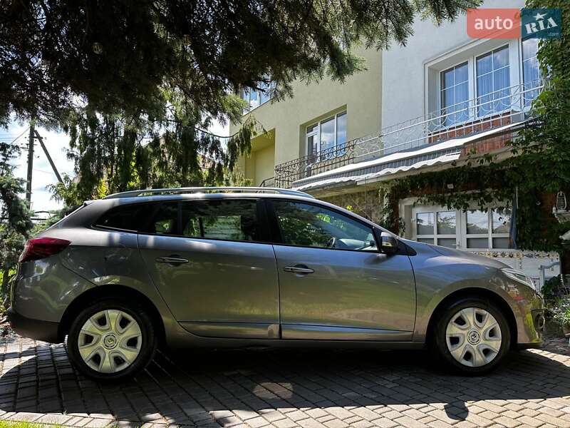Универсал Renault Megane 2014 в Львове