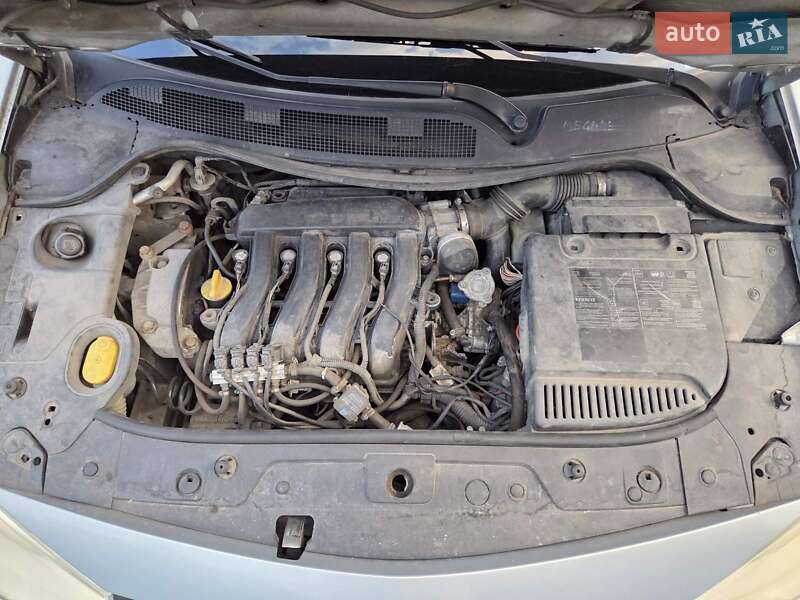 Седан Renault Megane 2004 в Каменском