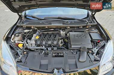 Хэтчбек Renault Megane 2009 в 