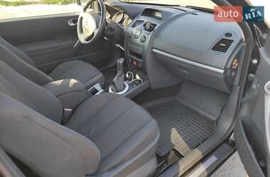 Хэтчбек Renault Megane 2005 в 