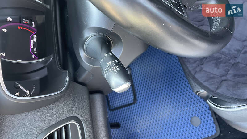Універсал Renault Megane 2017 в Жовкві фото 42 Універсал Renault Megane 2017 в Жовкві