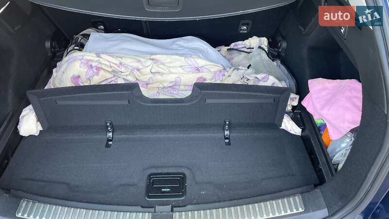 Універсал Renault Megane 2017 в Жовкві фото 65 Універсал Renault Megane 2017 в Жовкві