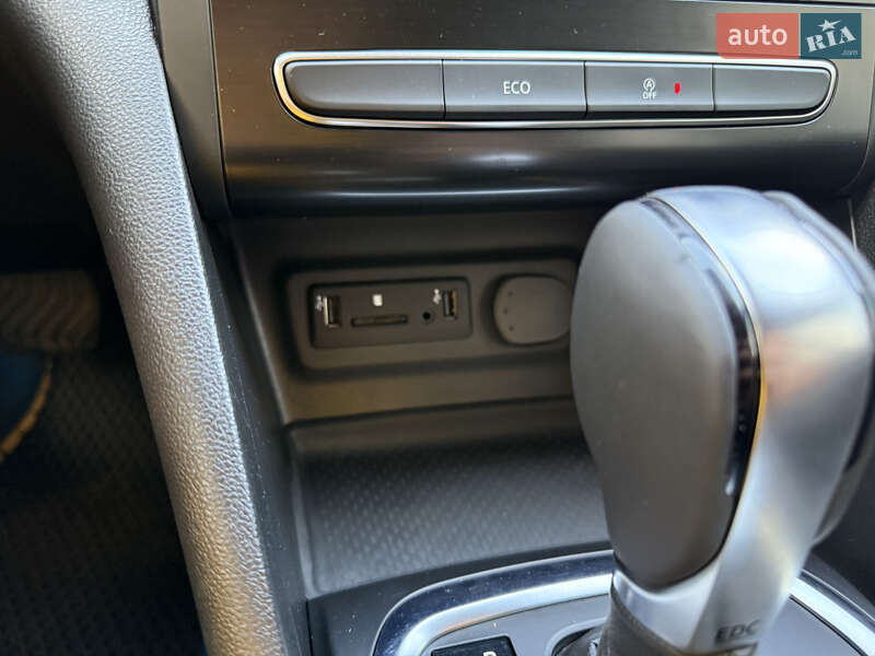 Хэтчбек Renault Megane 2016 в Киеве