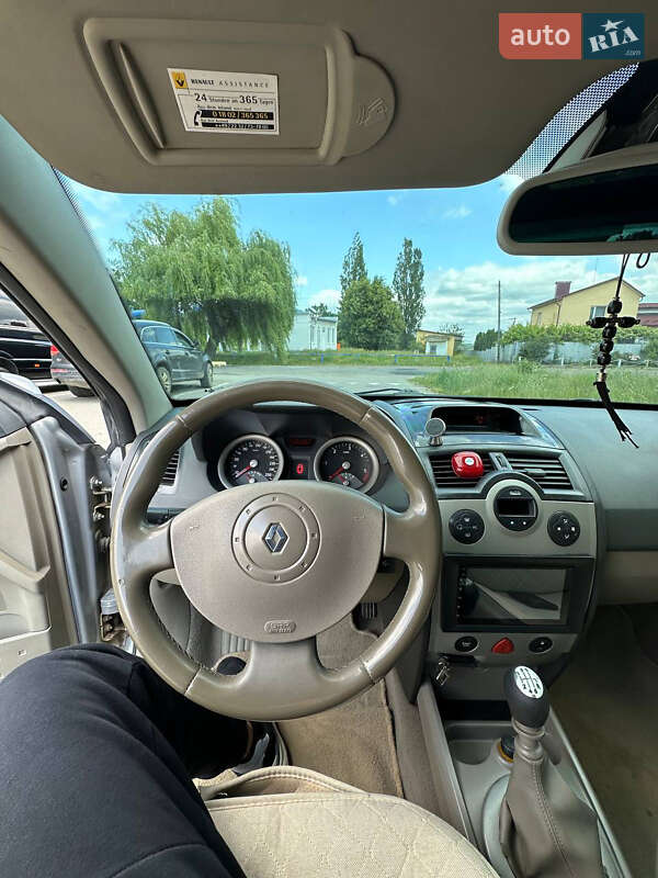 Кабриолет Renault Megane 2004 в Сторожинце