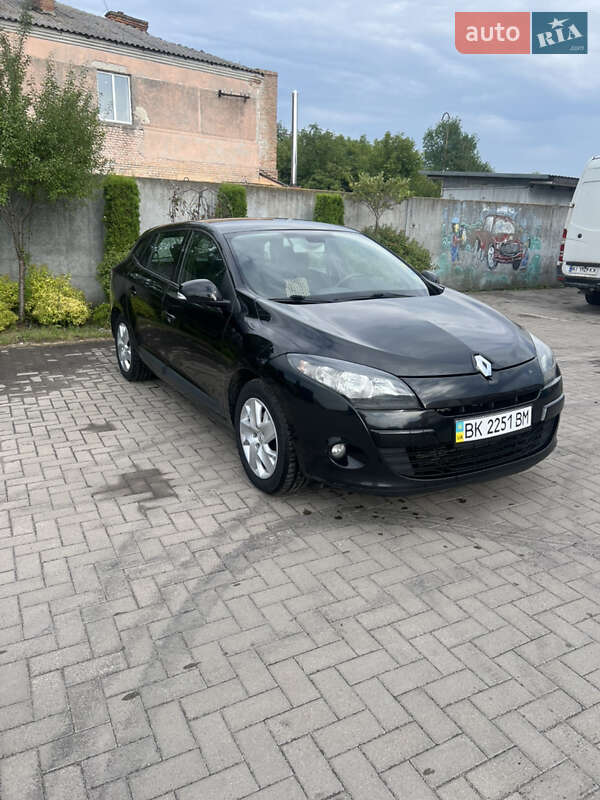 Универсал Renault Megane 2011 в Березному