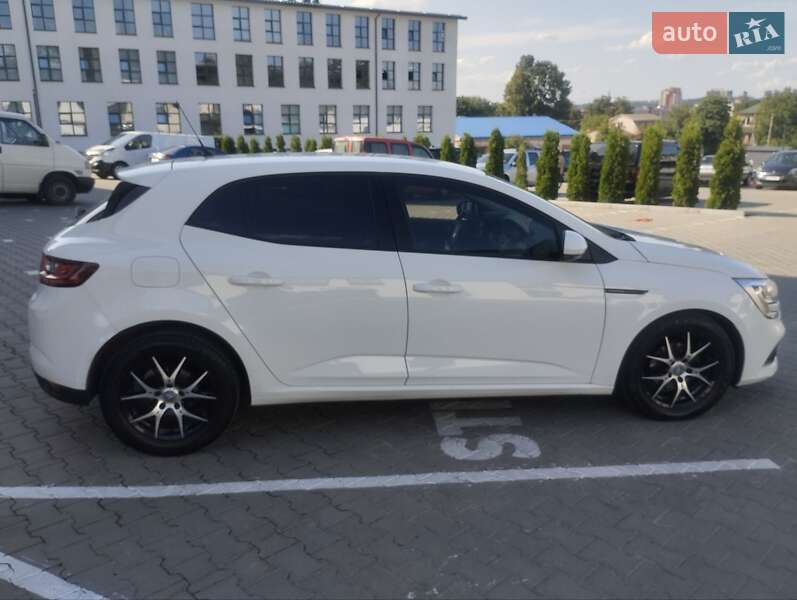 Хэтчбек Renault Megane 2016 в Хмельницком