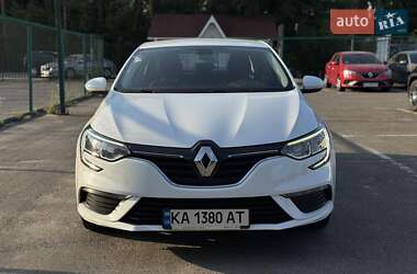 Седан Renault Megane 2020 в 