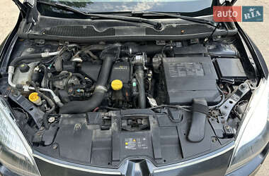 Хэтчбек Renault Megane 2012 в 