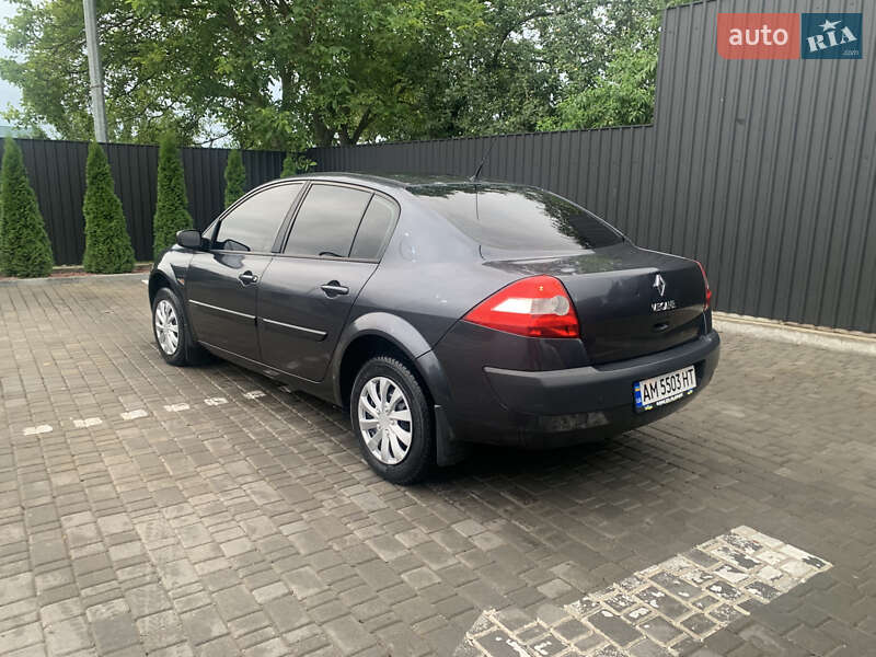 Седан Renault Megane 2004 в Звягеле