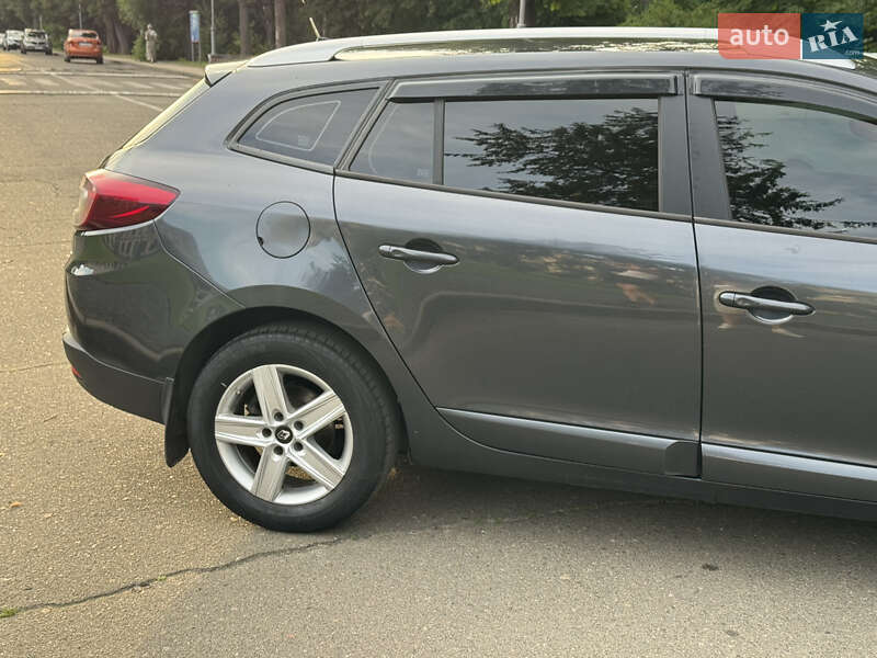 Универсал Renault Megane 2014 в Киеве