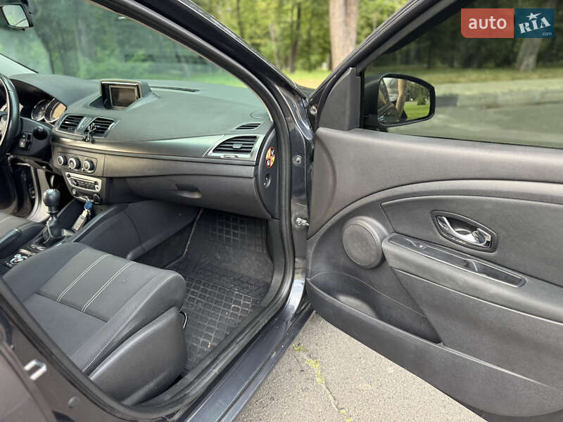 Универсал Renault Megane 2014 в Киеве