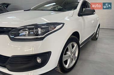 Хэтчбек Renault Megane 2014 в 