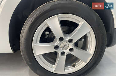 Хэтчбек Renault Megane 2014 в 