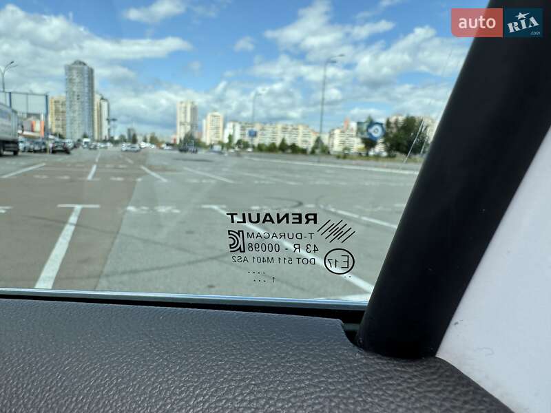 Седан Renault Megane 2022 в Києві