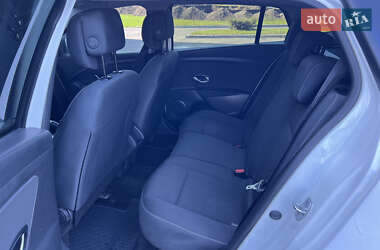 Универсал Renault Megane 2011 в 