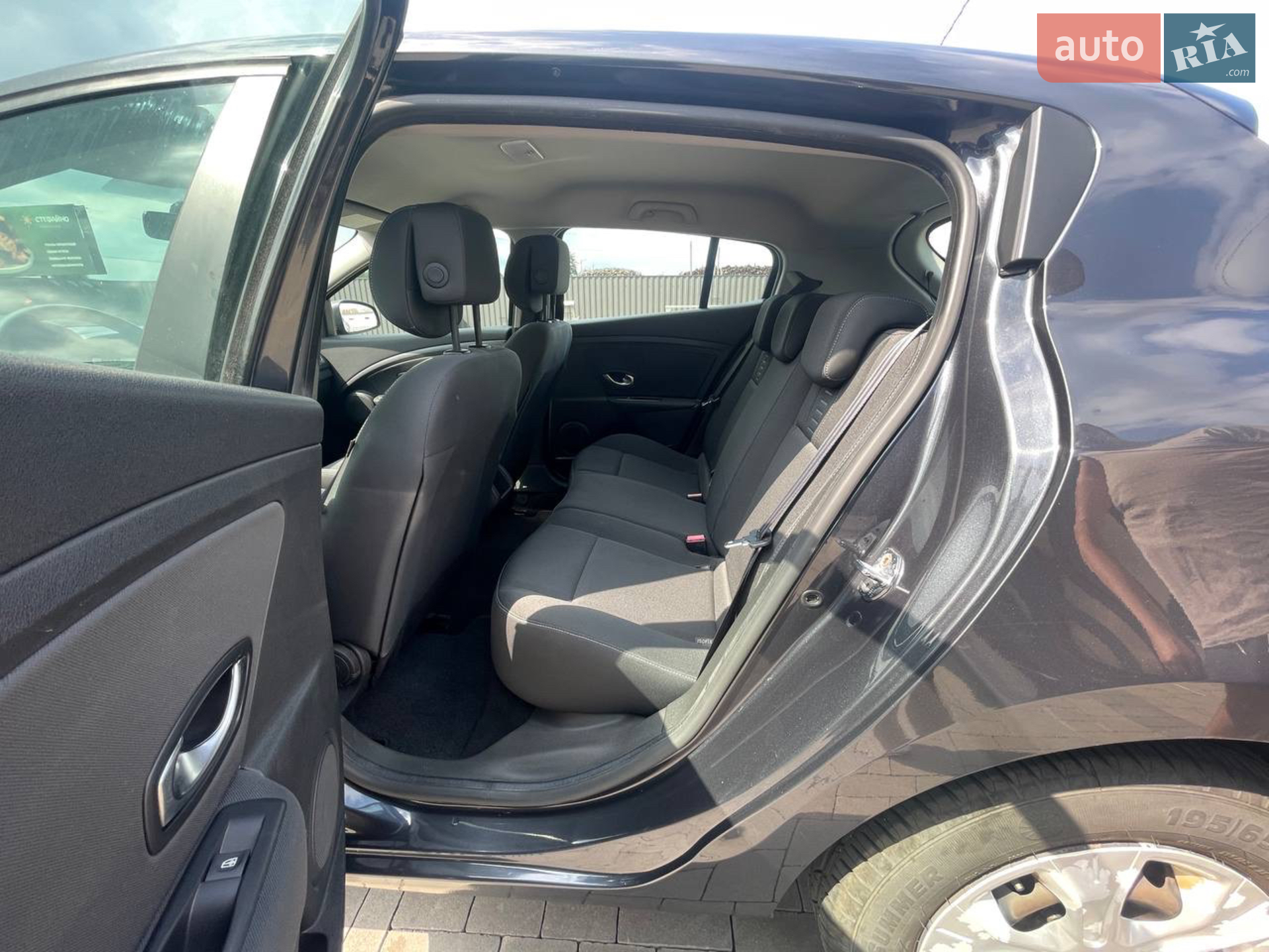 2010 Renault Megane - мініатюра 18