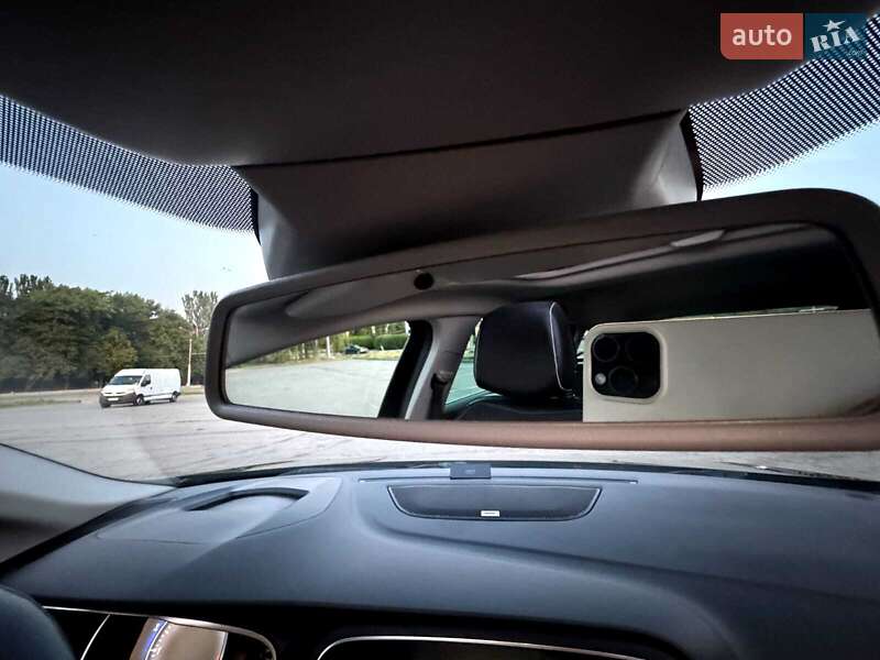 Универсал Renault Megane 2017 в Запорожье фото 24 Универсал Renault Megane 2017 в Запорожье