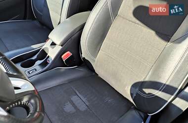 Хетчбек Renault Megane 2013 в 