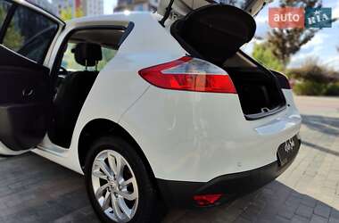 Хетчбек Renault Megane 2013 в 