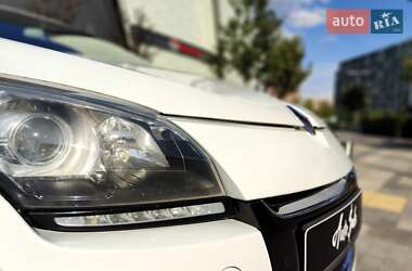 Хетчбек Renault Megane 2013 в 