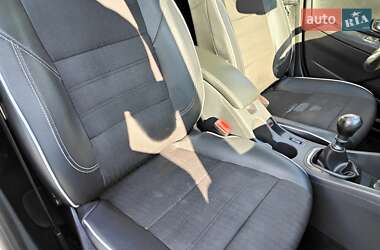 Хетчбек Renault Megane 2013 в 