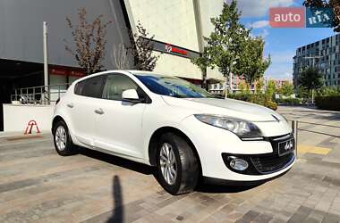 Хетчбек Renault Megane 2013 в 