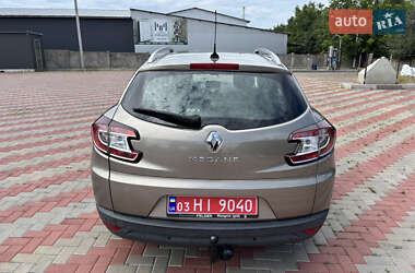 Хетчбек Renault Megane 2009 в 
