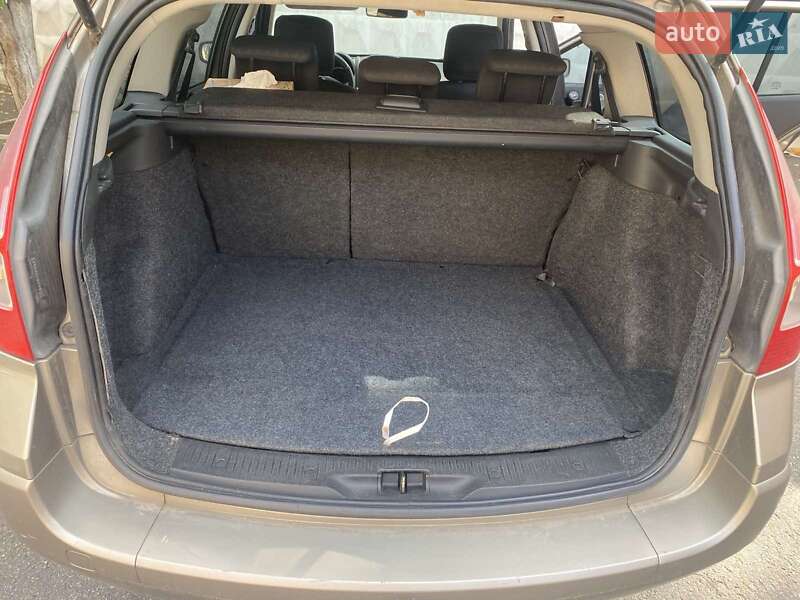 Универсал Renault Megane 2009 в Лозовой фото 5 Универсал Renault Megane 2009 в Лозовой