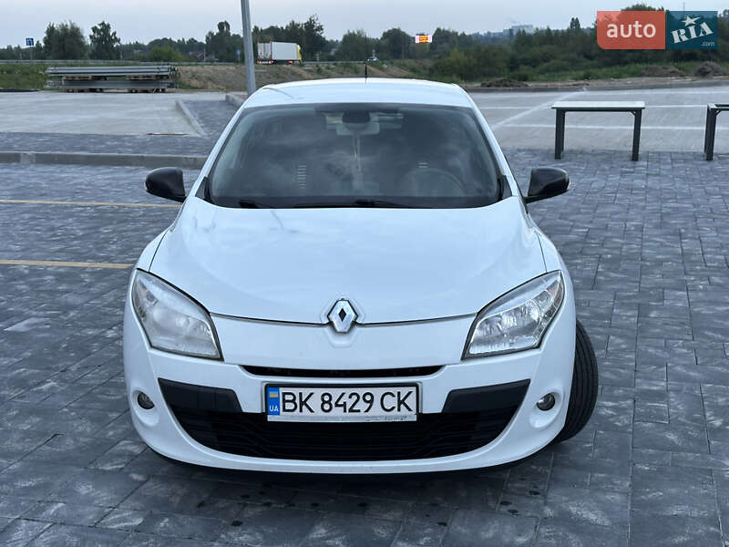Универсал Renault Megane 2011 в Звягеле