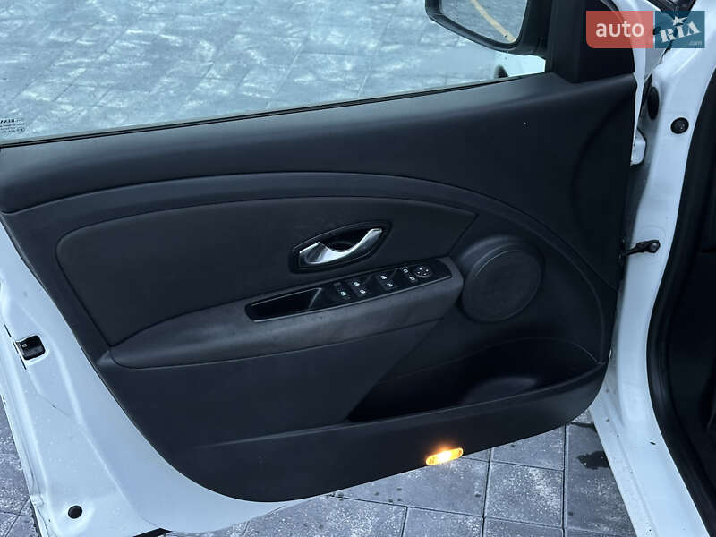 Универсал Renault Megane 2011 в Звягеле