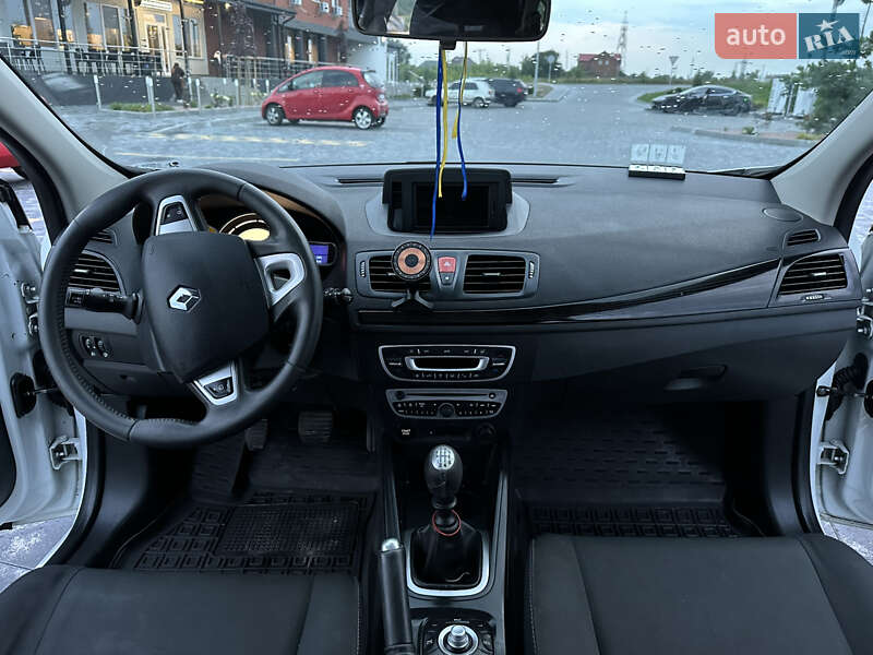 Универсал Renault Megane 2011 в Звягеле