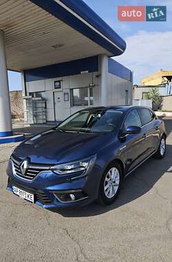 Хэтчбек Renault Megane 2017 в Запорожье