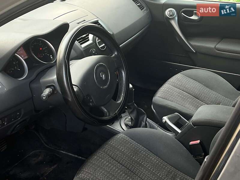 Седан Renault Megane 2006 в Киеве фото 15 Седан Renault Megane 2006 в Киеве