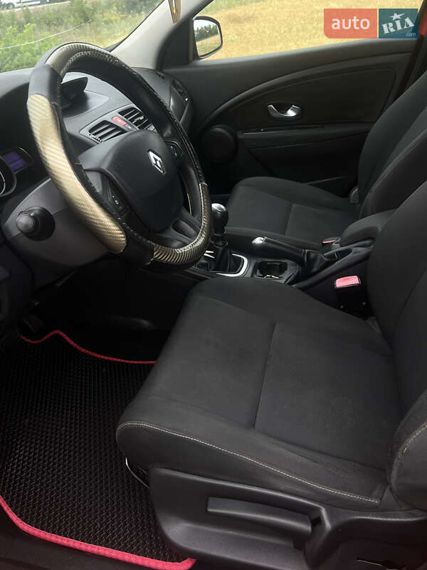 Универсал Renault Megane 2009 в Гадяче фото 15 Универсал Renault Megane 2009 в Гадяче