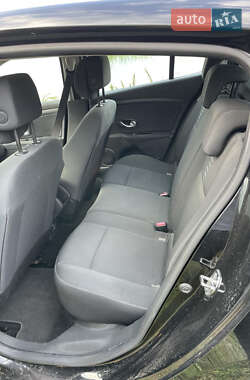 Хэтчбек Renault Megane 2011 в 