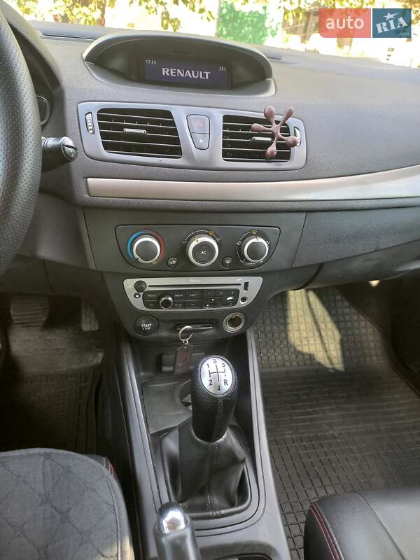 Хетчбек Renault Megane 2012 в Коростені фото 5 Хетчбек Renault Megane 2012 в Коростені