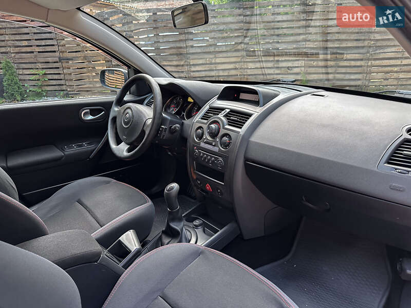 Универсал Renault Megane 2007 в Бродах фото 104 Универсал Renault Megane 2007 в Бродах