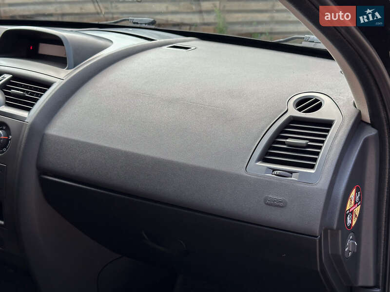 Универсал Renault Megane 2007 в Бродах фото 106 Универсал Renault Megane 2007 в Бродах